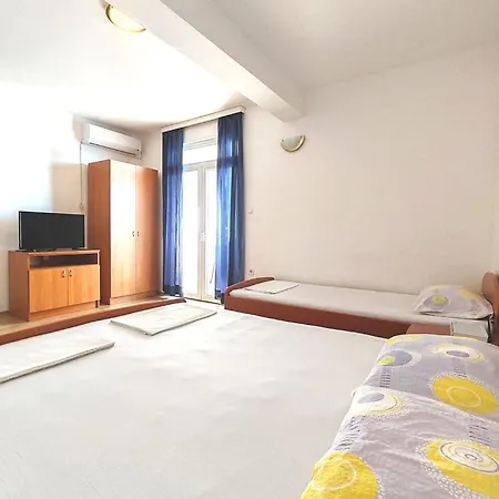 Mediterano Guest house *