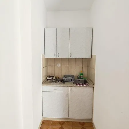 Mediterano נאום